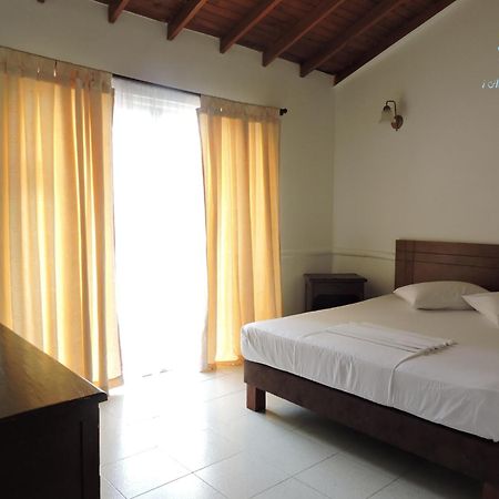 Hotel Y Restaurante Meson Del Gitano Caucasia 객실 사진