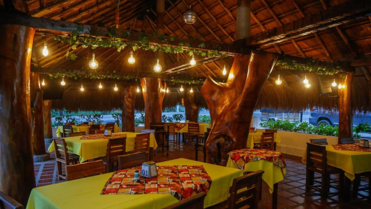 Hotel Y Restaurante Meson Del Gitano Caucasia 외부 사진