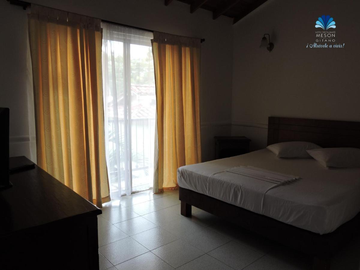 Hotel Y Restaurante Meson Del Gitano Caucasia 객실 사진