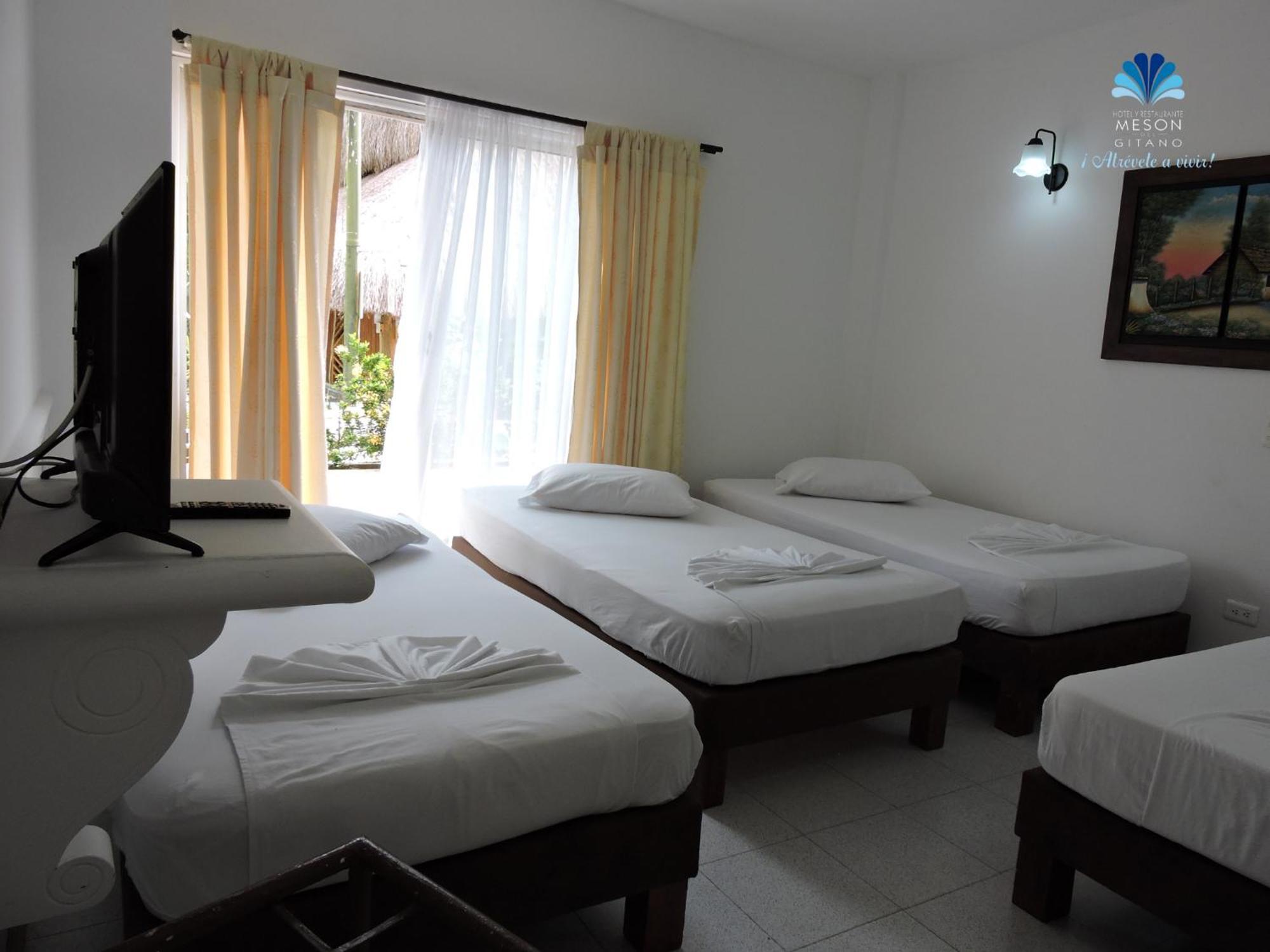 Hotel Y Restaurante Meson Del Gitano Caucasia 객실 사진
