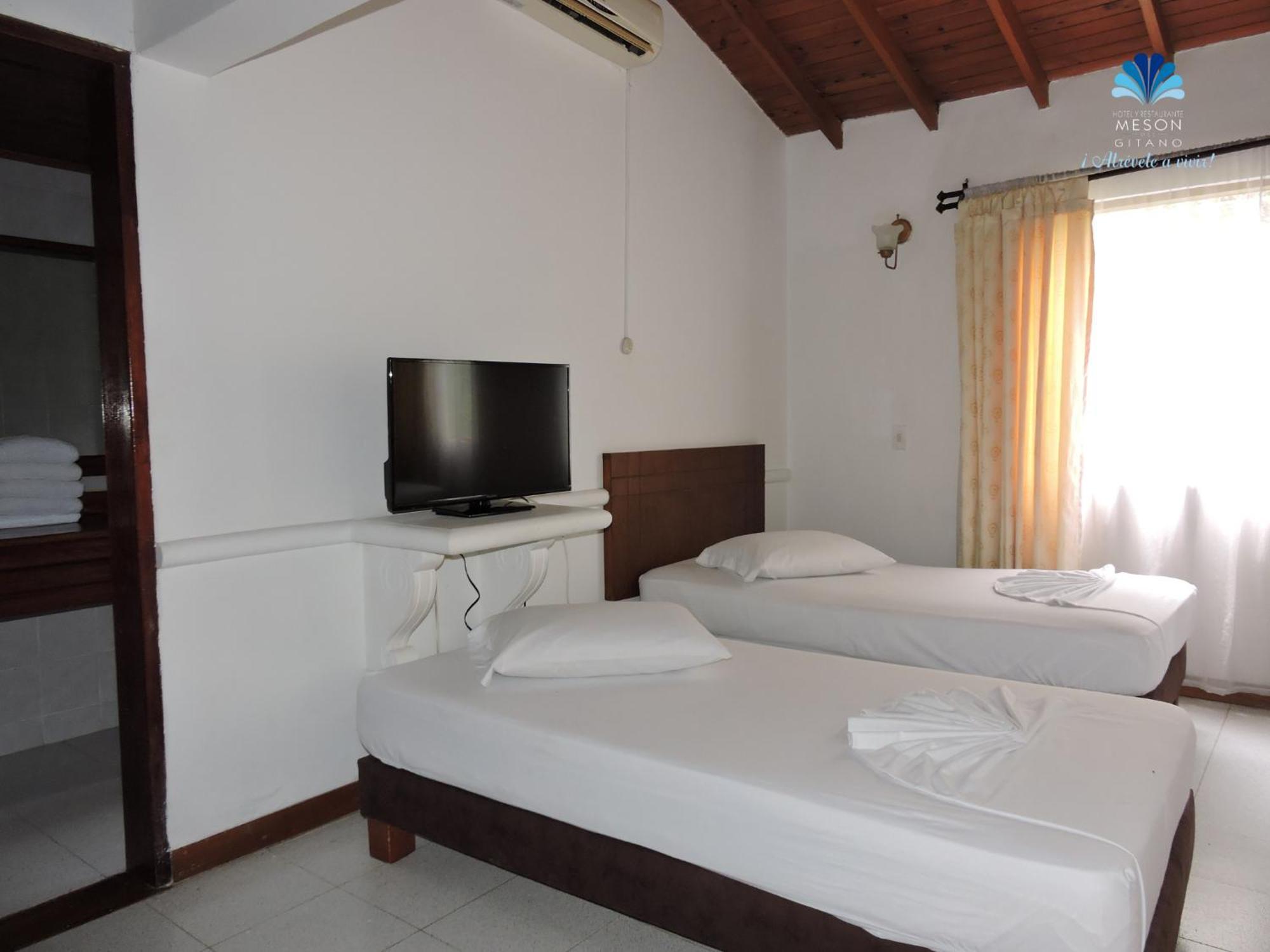Hotel Y Restaurante Meson Del Gitano Caucasia 객실 사진