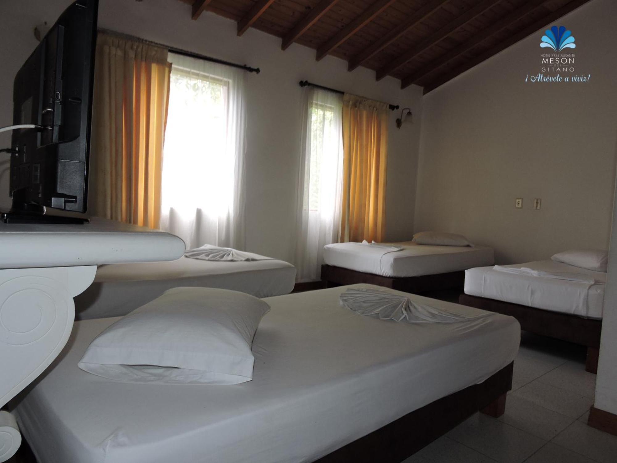 Hotel Y Restaurante Meson Del Gitano Caucasia 객실 사진