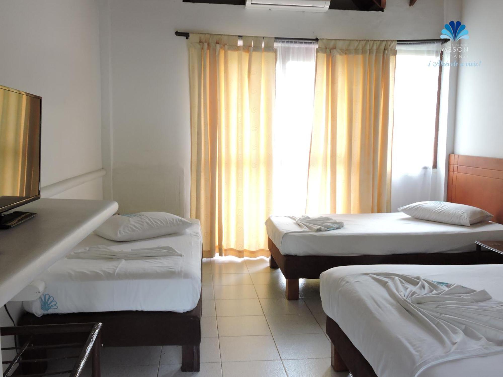 Hotel Y Restaurante Meson Del Gitano Caucasia 객실 사진