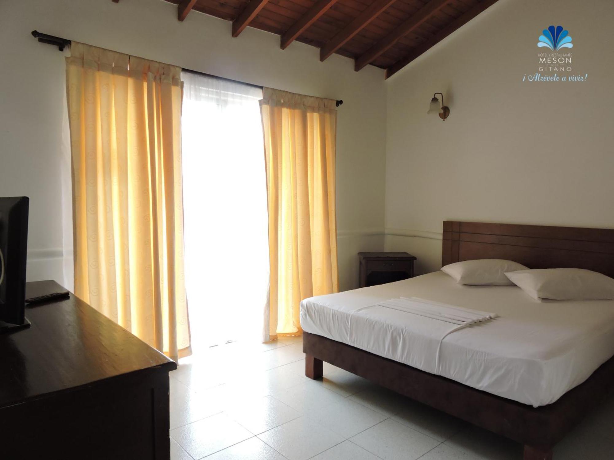 Hotel Y Restaurante Meson Del Gitano Caucasia 객실 사진